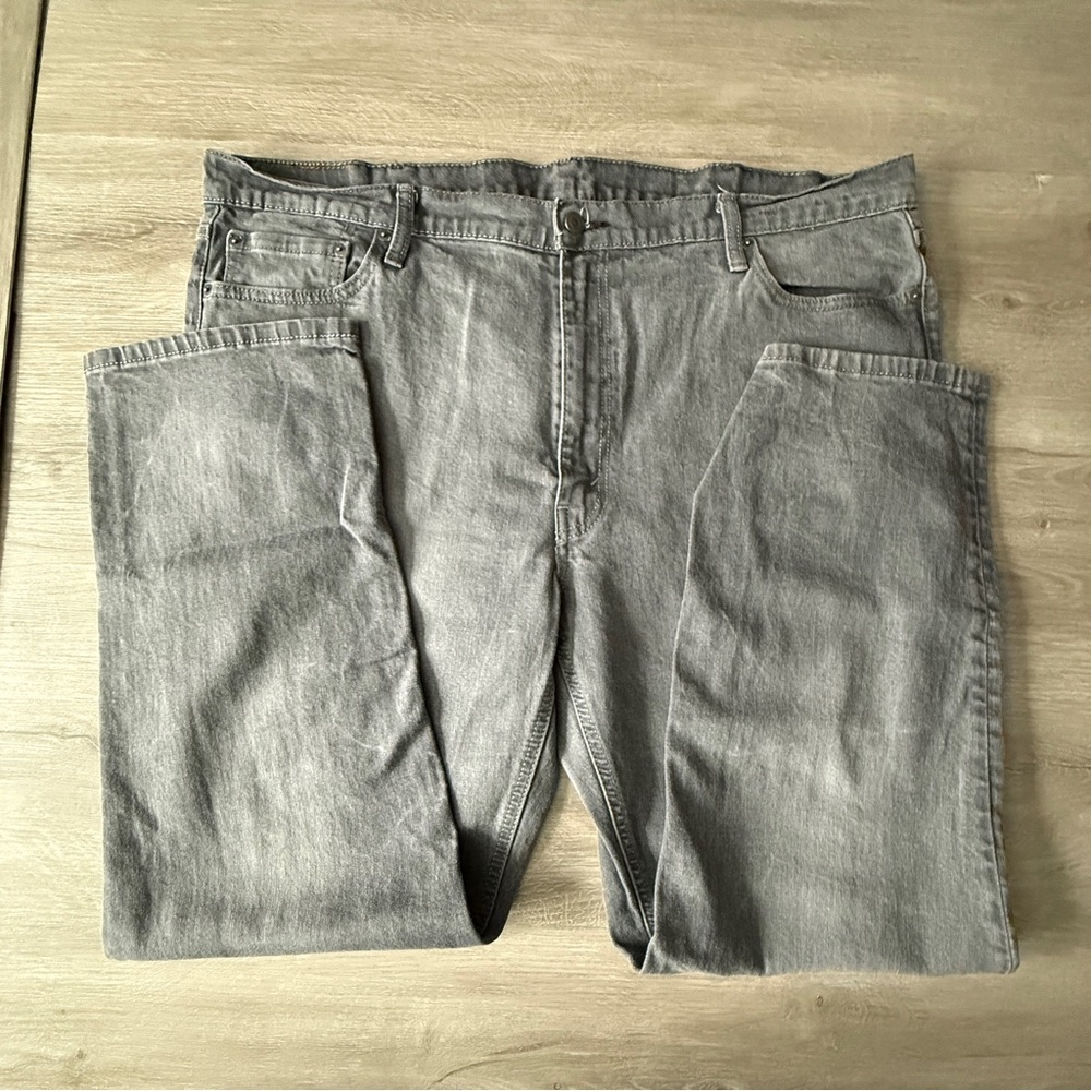 Levi's Men's Light Gray Relaxed Jeans